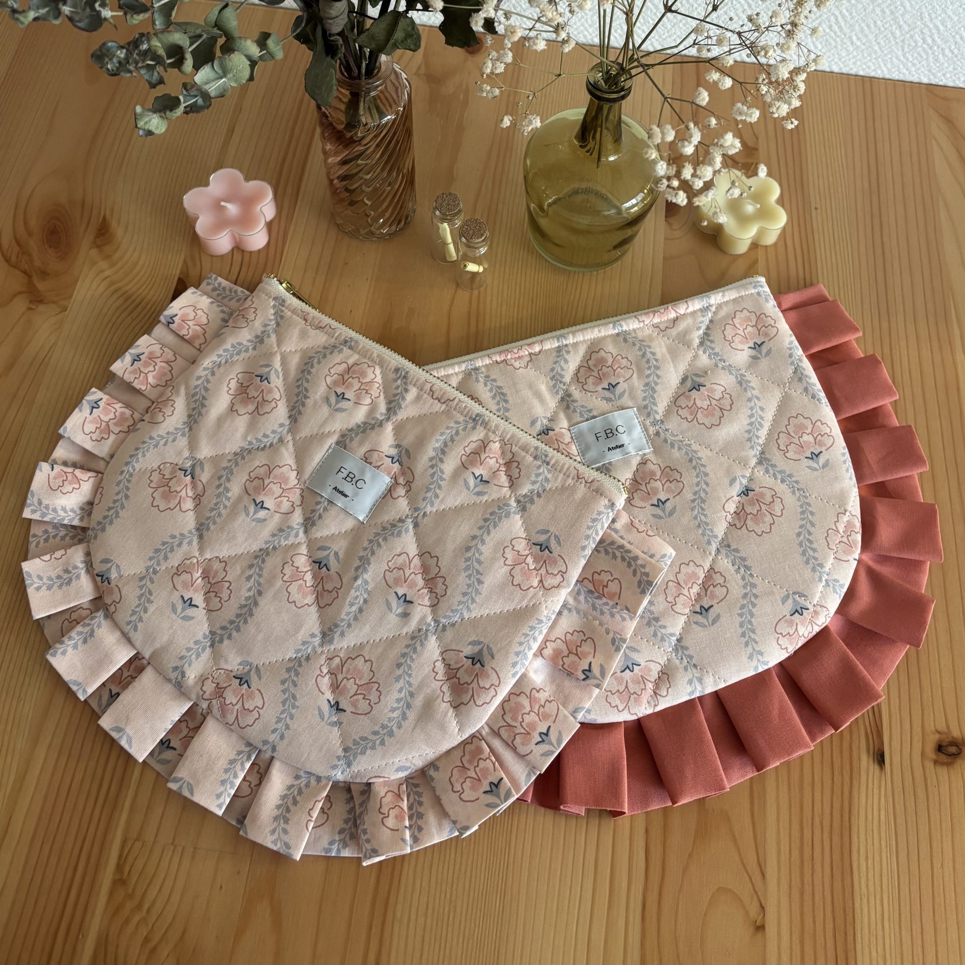 Pochette à volants - Charlie
